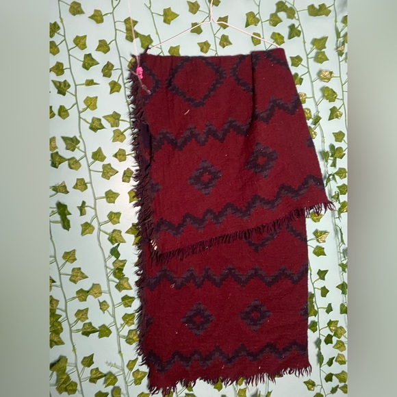 Aritzia Wilfred Blanket Scarf - Picture 7 of 16